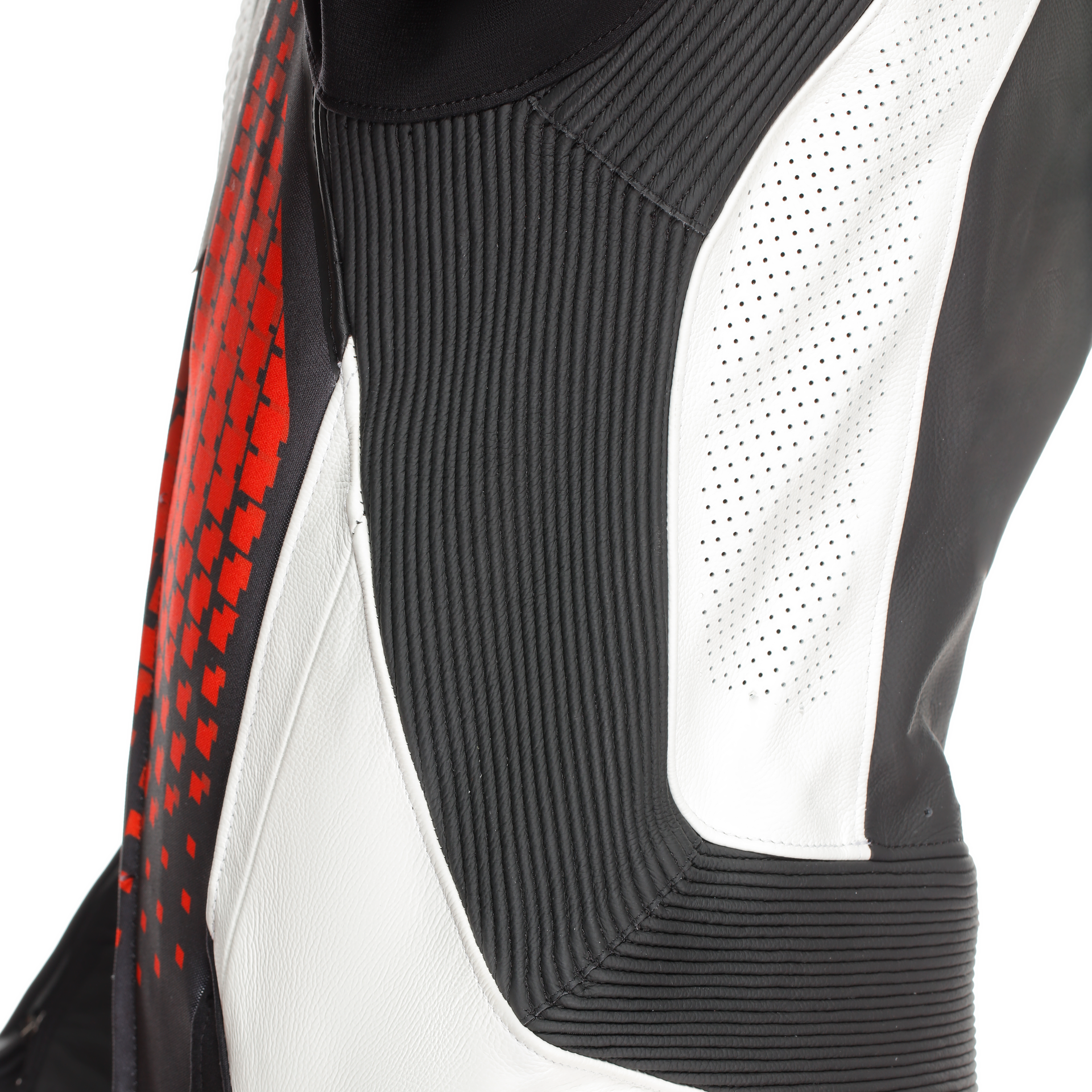 Dainese Laguna Seca 6 kombinezon Kožno odijelo – Perforirani trkaći odijelo | Muškarci | Bijela/Crvena 