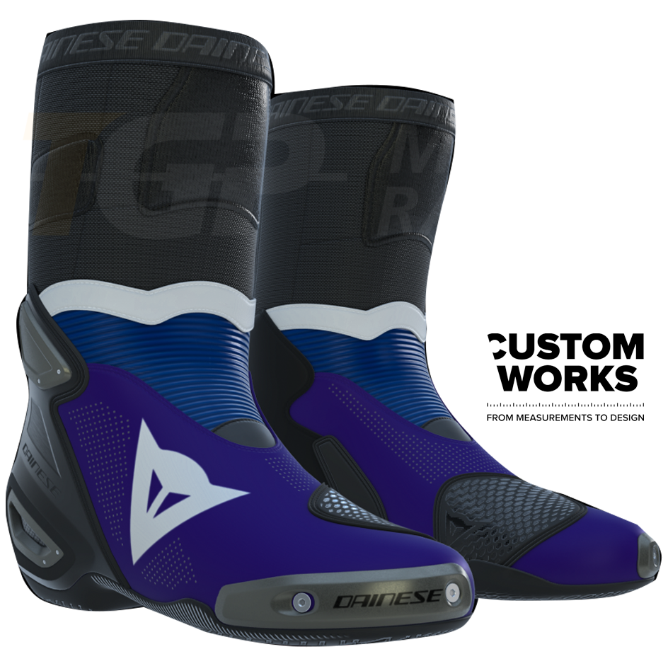 Dainese Axial 2 Air utrkivačke i cestovne motociklističke čizme Prima Pramac Yamaha MotoGP Replica | Muškarci | Ljubičasta / Yamaha plava / Bijela | Custom Works 