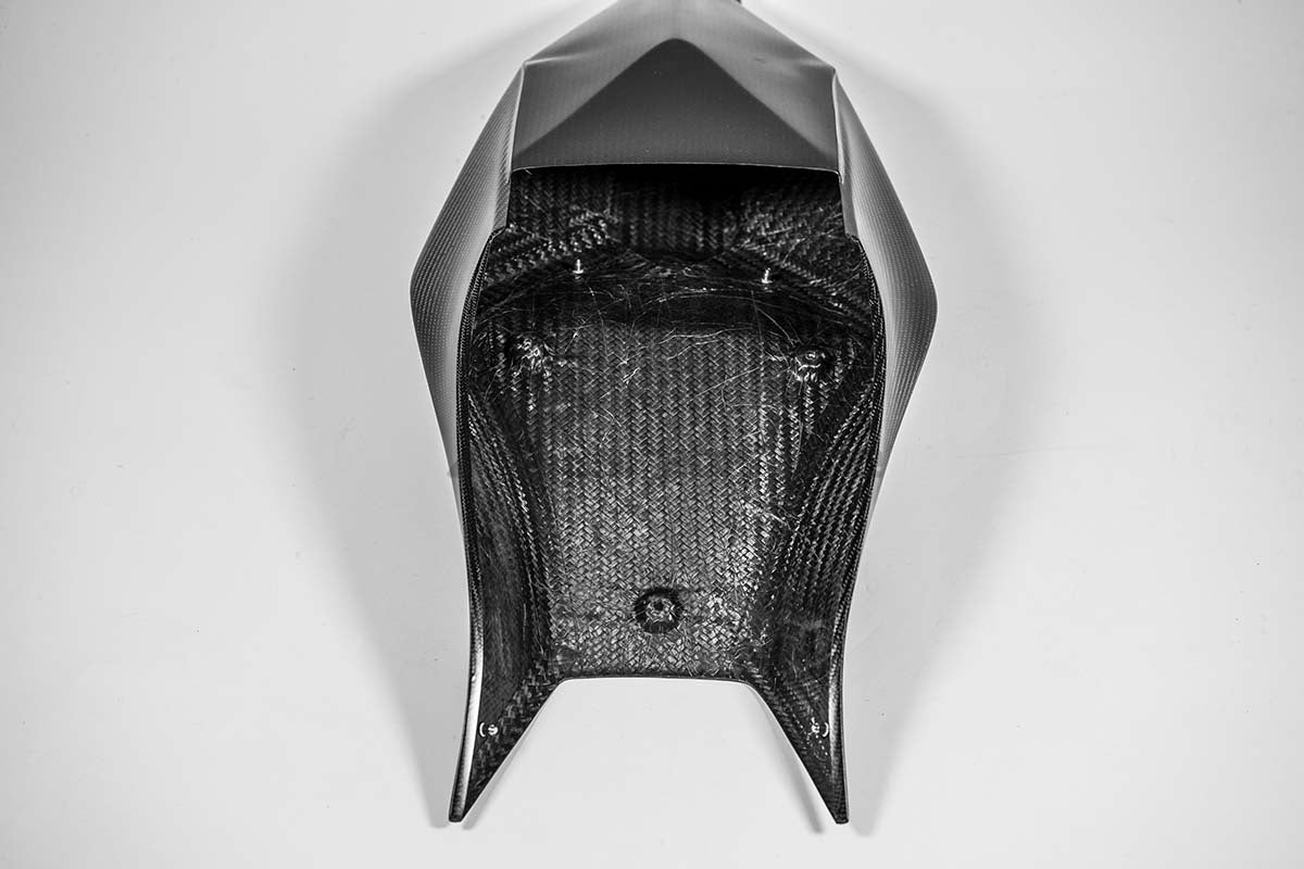 Hecknaša 200g AP Carbon Line Aprilia RSV4/RR/1100 Factory (21-25) 