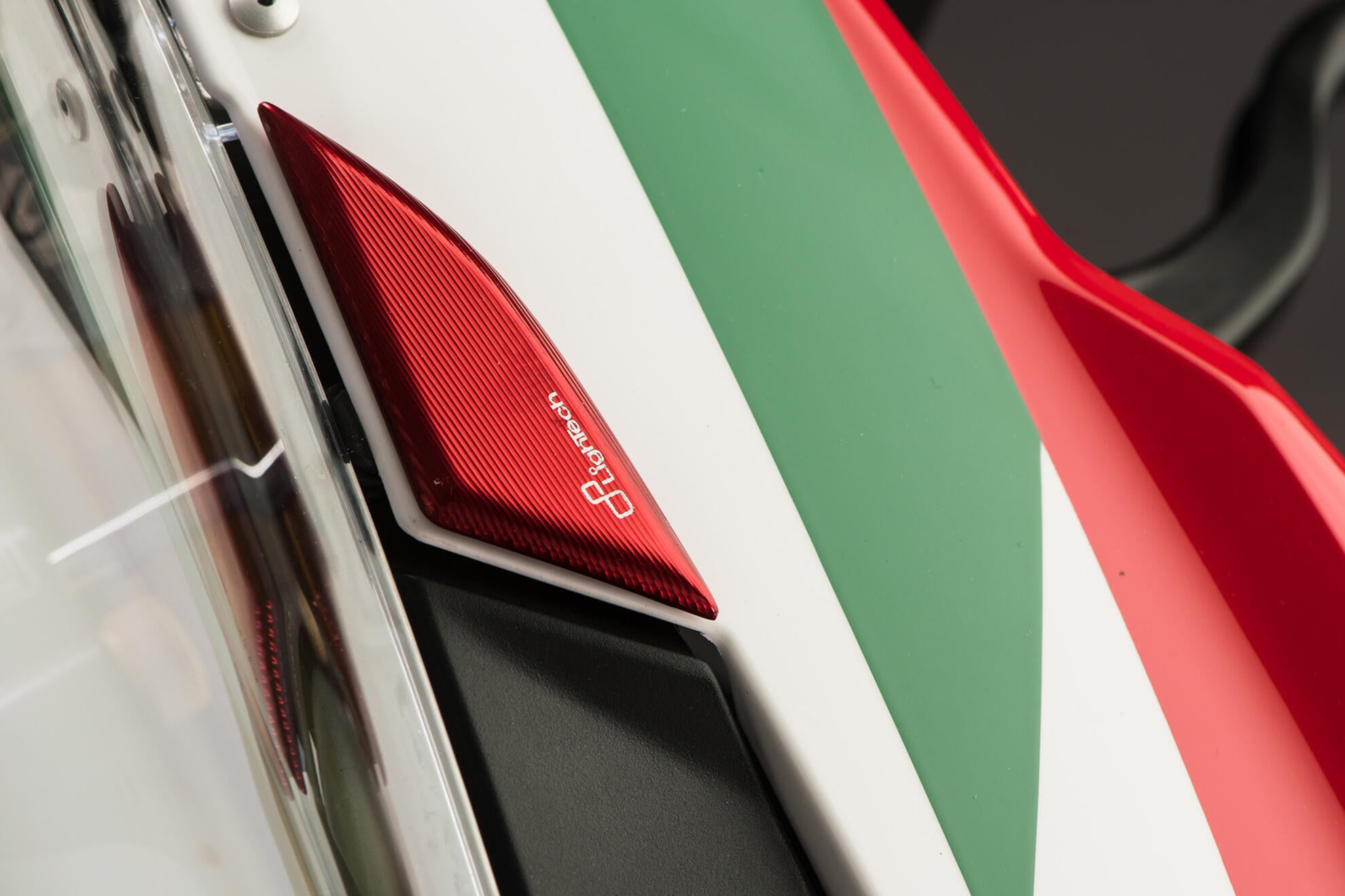 Pokrovi za retrovizore LighTech Ducati Panigale V4/S (20-24) SPE123 