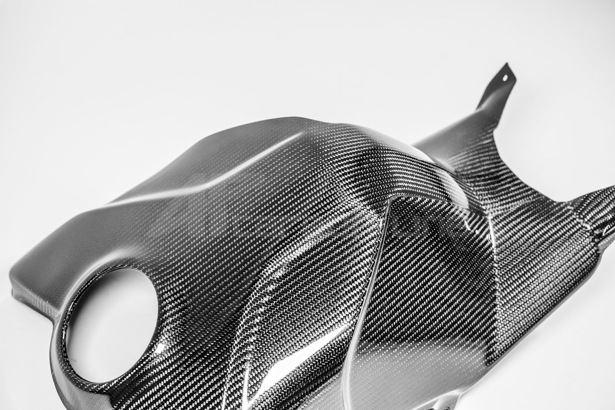 Pokrov rezervoara SBK 200g AP Carbon Line Ducati Panigale V4/S/R (22-24) 