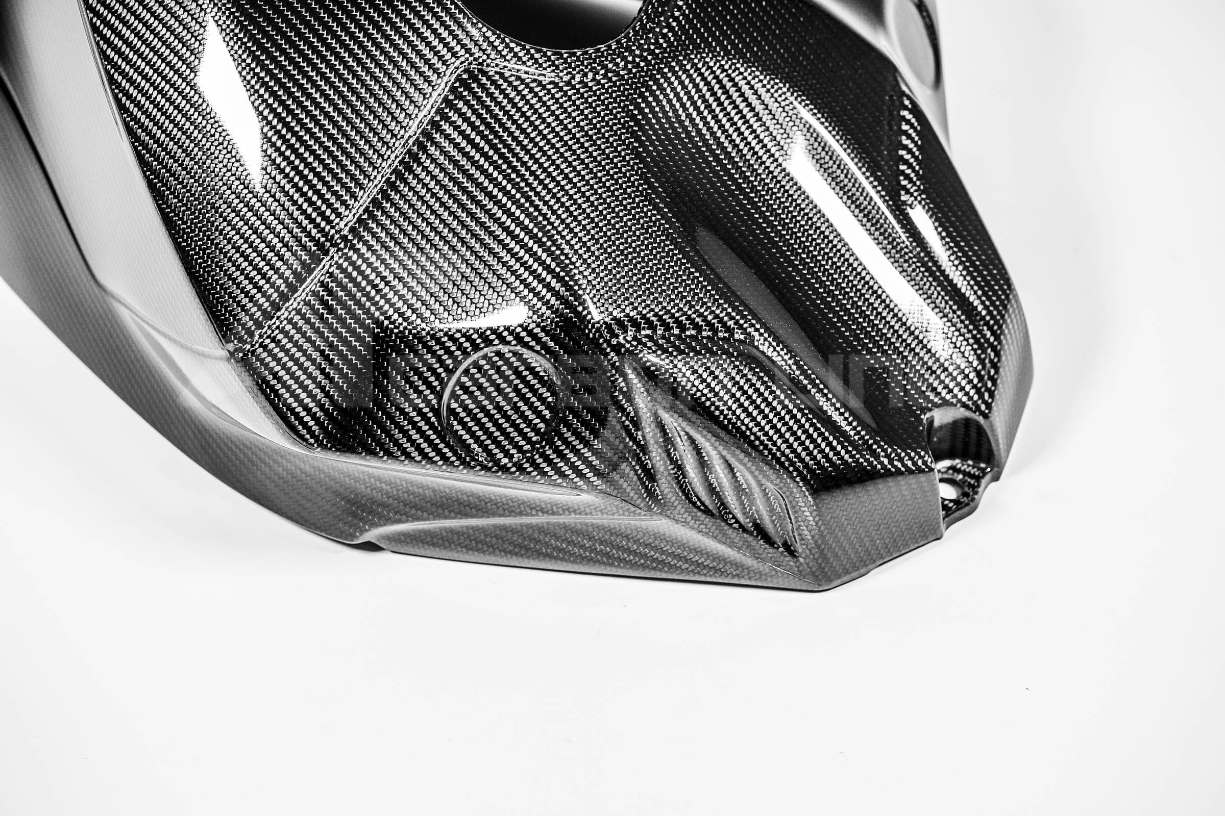 Poklopac rezervoara SBK 200g AP Carbon Line Yamaha YZF-R1 RN65 (20-26) 