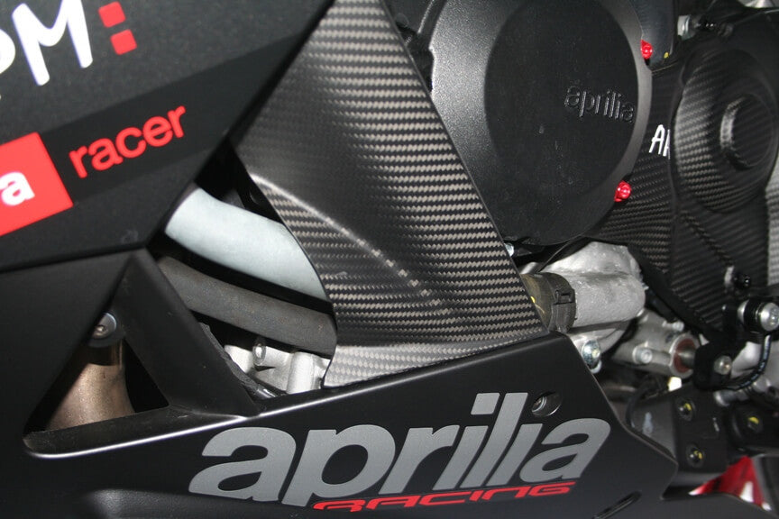 Unutarnji dijelovi Bugspoiler Carbon Fullsix Aprilia RSV4/1100 Factory/R/RR/RF (09-20) 