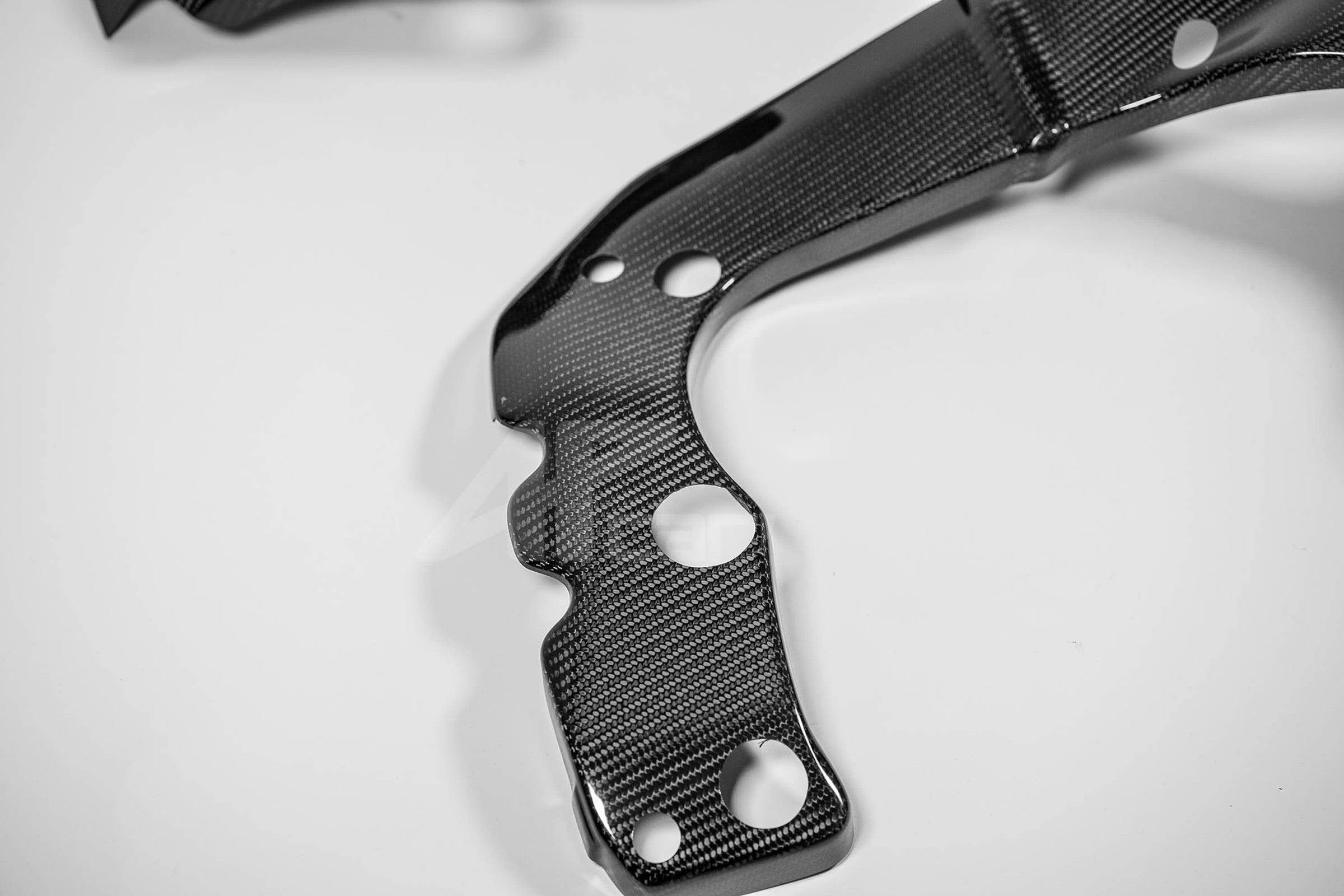 Okvire za pokrivače 200g AP Carbon Line Honda CBR 1000 RR-R SC82 (20-26) 