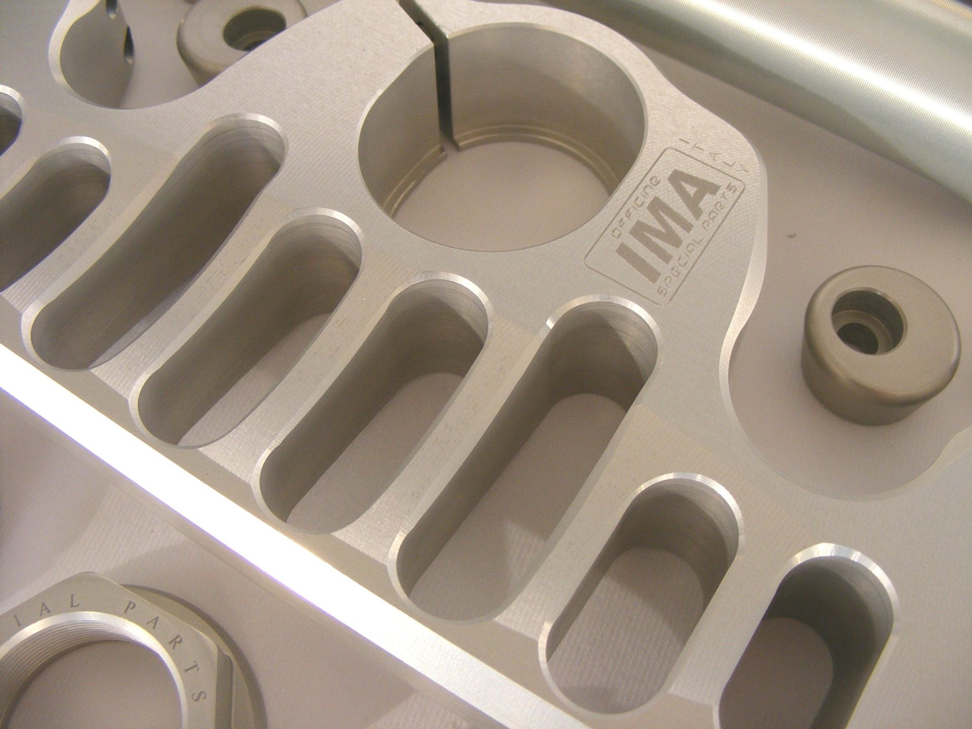 Ima Special Parts Racing vilica most Ducati Panigale 1299 S (15-18) 